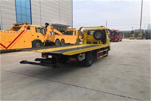 赤坎区非事故拖车