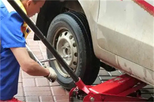 赤坎区附近拖车24小时服务热线电话