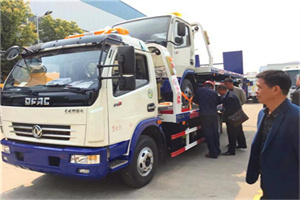 赤坎区汽车道路救援拖车价格
